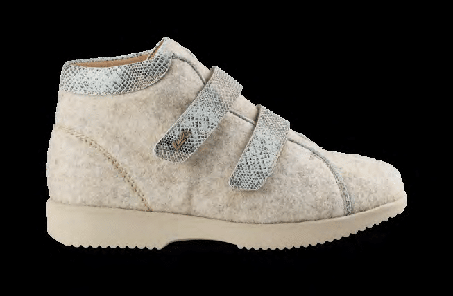 LucRo Classic Women - HANNI — Women in Dubai | Steps Creators UAE